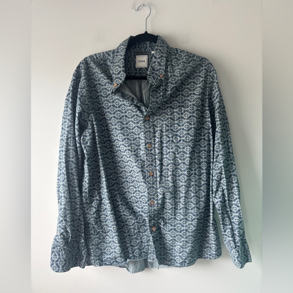 ROWM Men’s Blue Button Up Long Sleeve Collared Shirt Geo‎ Print Size Large